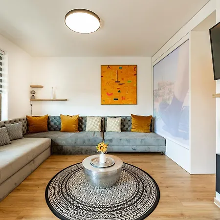 Pergola Apartment *